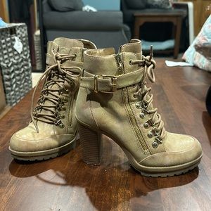 Guess Boot Pumps